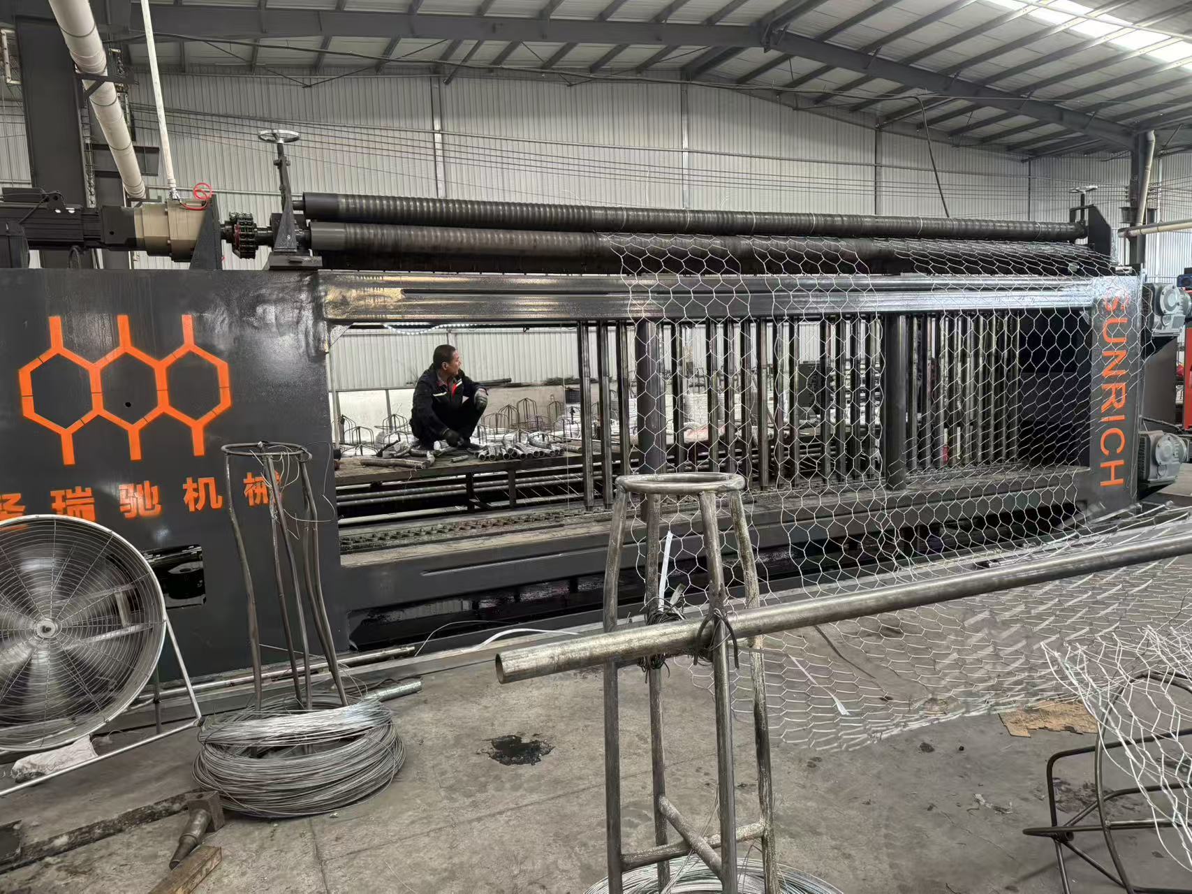 Blog perusahaan terbaru tentang New Upgraded CNC Servo Gabion Machine Released — Higher Speed, Better Stability, Smarter Control