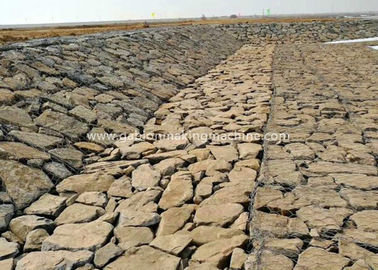 Beli Kotak Gabion Profesional 100 x 120mm Ukuran Jala Untuk Lapisan Kemiringan Lentur pembuatan online