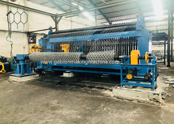 10-15m/min Mesin Tenun Gabion Twist Ganda Dengan Lebar 5500mm